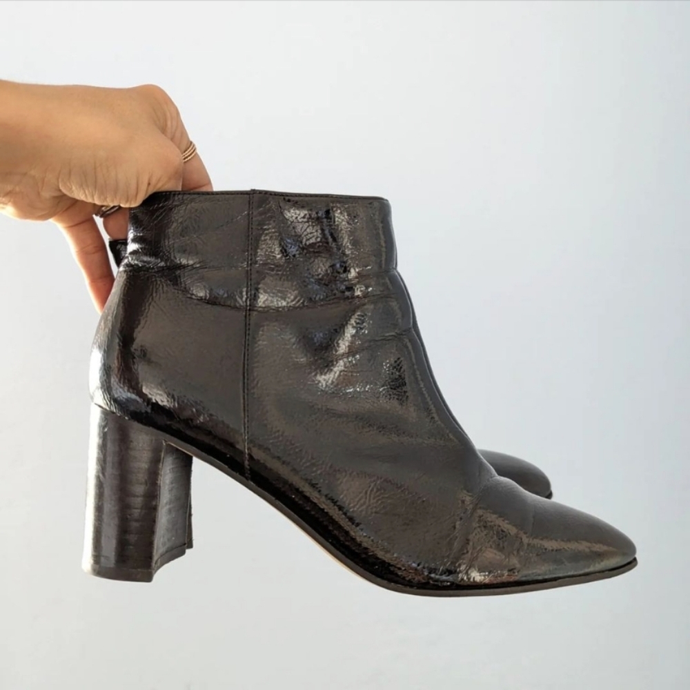 Marc Fisher Leather zip up booties